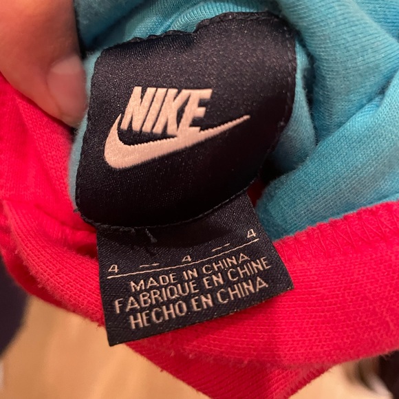 Girls’ Nike hoodie in red. Size 4T. - Picture 4 of 4